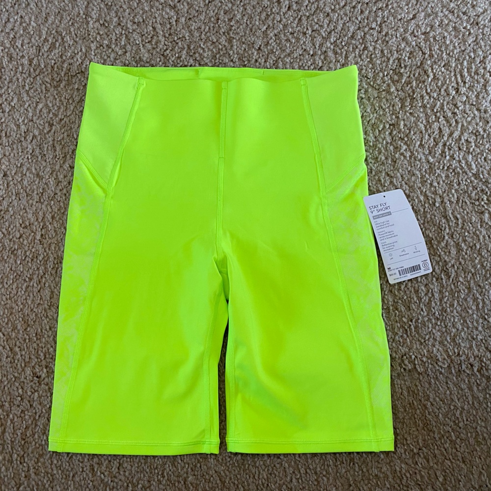 NWT Athleta Stay Fly 9" Short Compression Reflective Running | Young Banana M - Picture 3 of 6